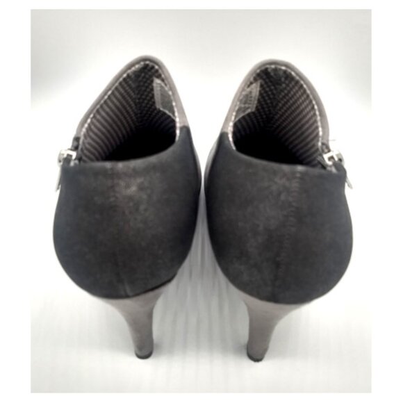 Dexaflex Gray Suede Ankle Boots - Picture 5 of 5